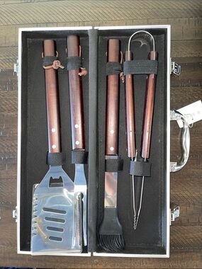 Bistro BBQ Wood Handle Tool Set in Case NWT unused